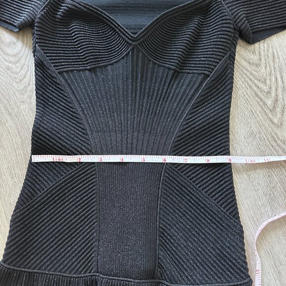 Alexander McQueen Tight Black Short Sleeve Dress Size S (BRNAD NEW W/ TAG) - Picture 10 of 10